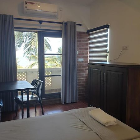 Janishi Residencies Hotel Negombo Exterior photo