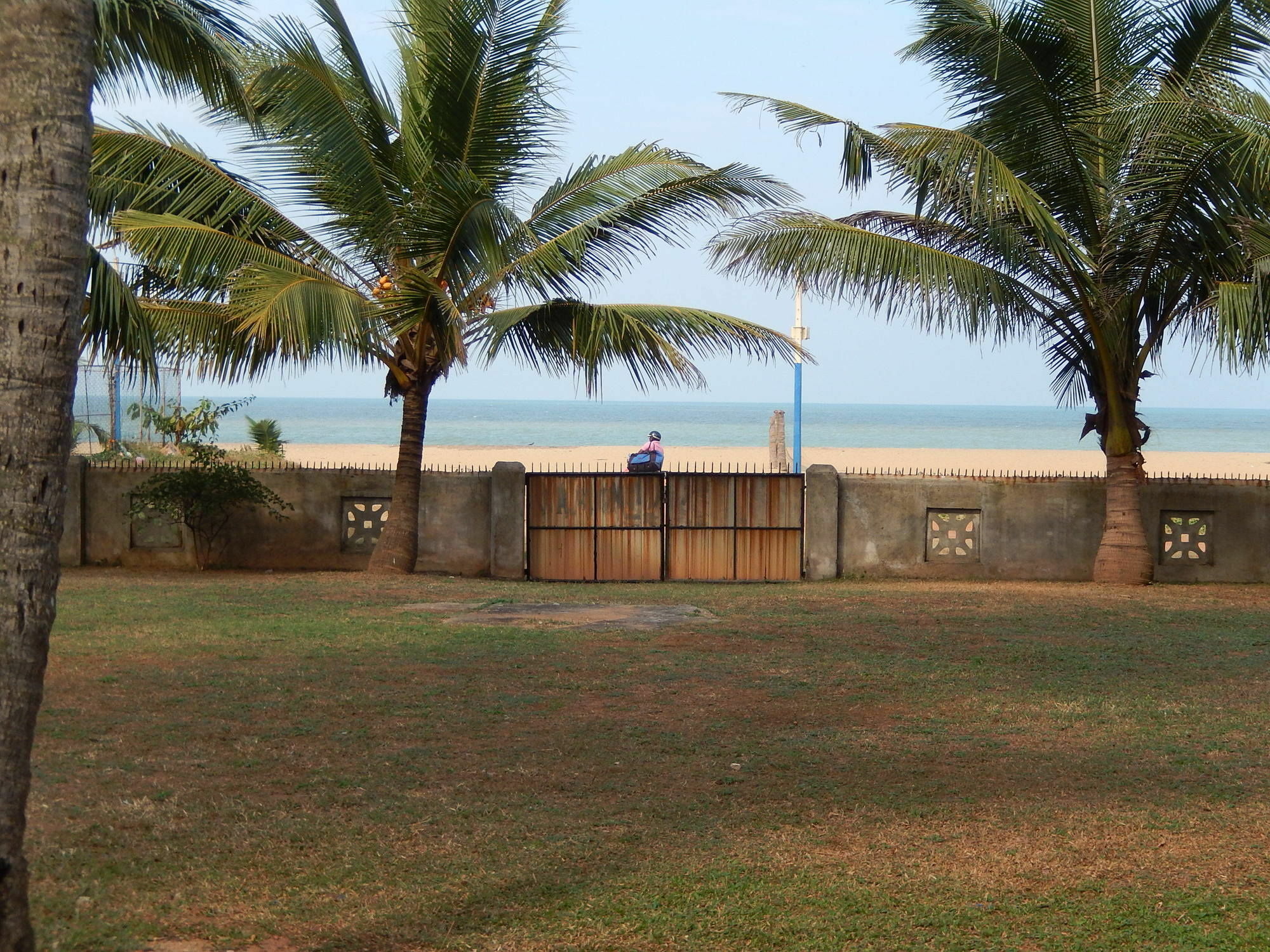 Janishi Residencies Hotel Negombo Exterior photo